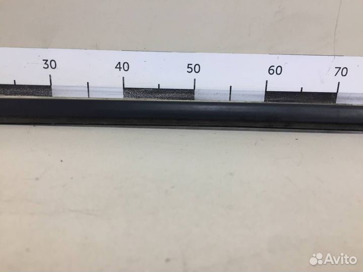 Уплотнитель стекла двери Skoda Kodiaq 2016