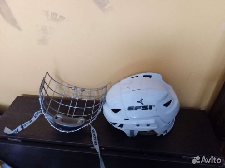 Шлем хоккейный с маской