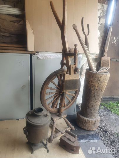 Прялка деревянная старинная