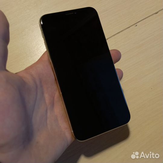 iPhone X, 64 ГБ
