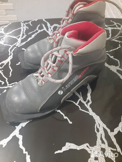 Лыжные ботинки Larsen