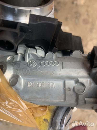 Замок зажигания Skoda Rapid 1