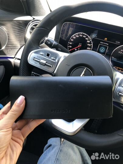 Очки солнцезащитные Uterque