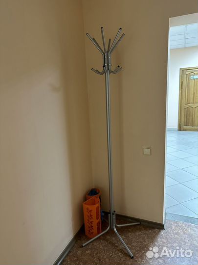 Вешалка напольная