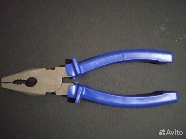 Плоскогубцы