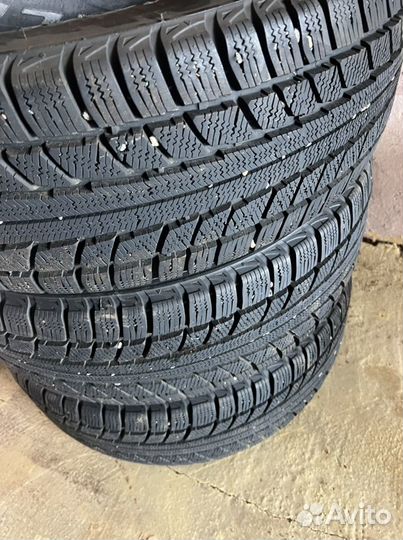 Triangle TR777 235/65 R17