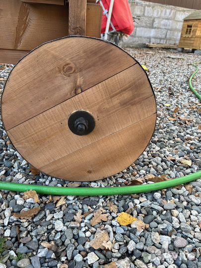 Бричка декоративная