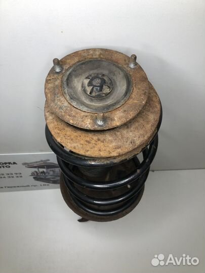 Cтойка в сборе левая передняя BMW E36