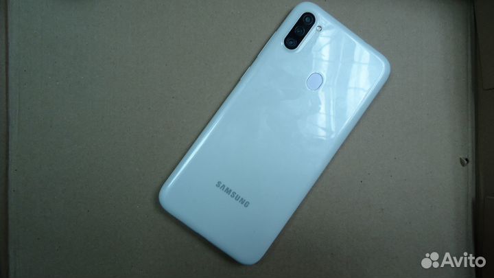 Телефон samsung