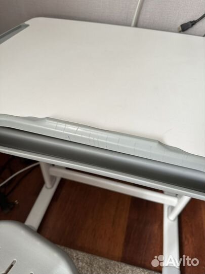 Растущая парта и стул бу