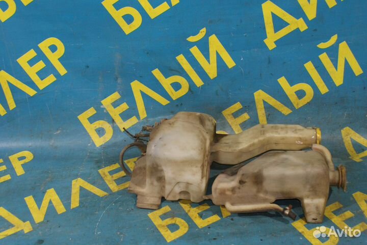 Расширительный бачок Dodge Caravan 3