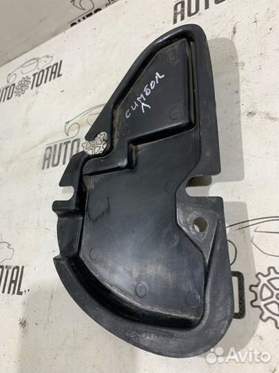 Крышка фонаря задняя левая Renault Symbol K7JA700