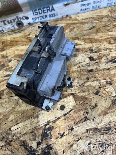 Замок двери передней прав Датсун Гранта