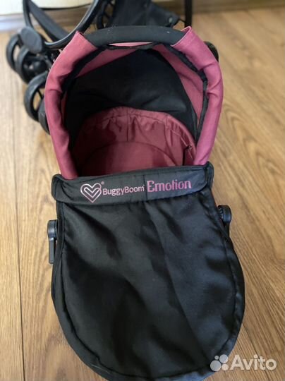 Коляска для кукол