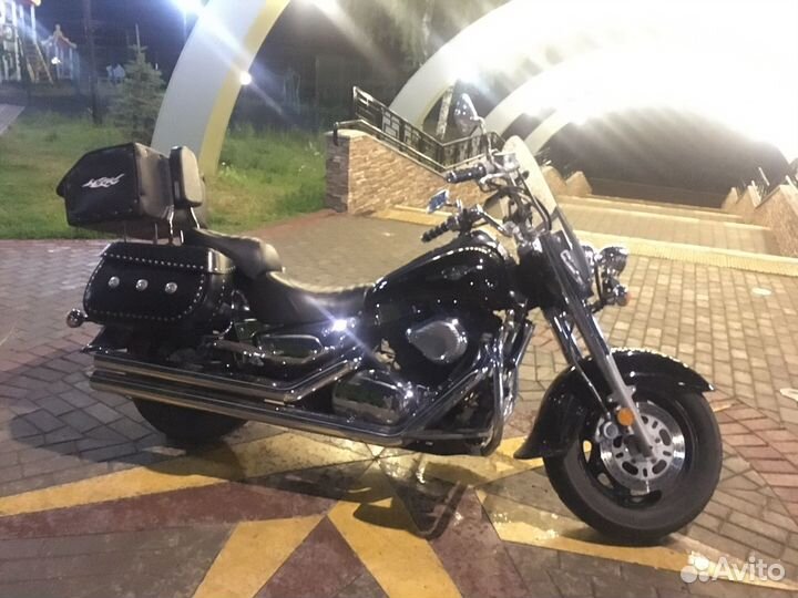 Suzuki boulevard c90