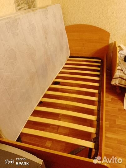 Отдам бесплатно мебель бу