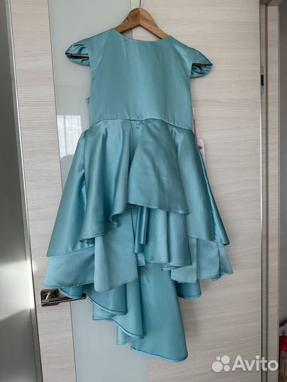 Новое отличное платье для выпускного