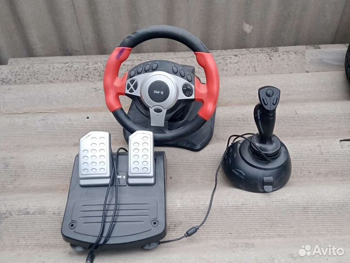 Игровой руль с педалями для пк