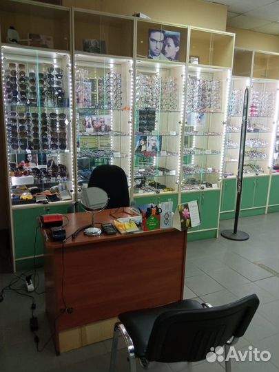 Продавец-консультант в оптику