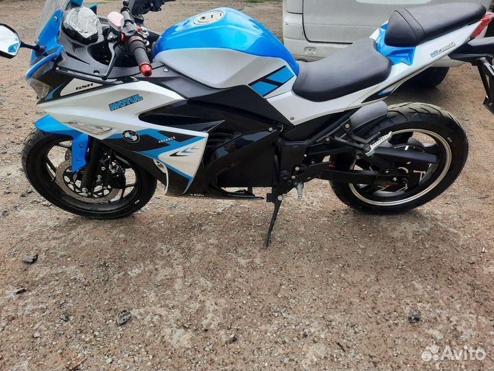 Yamaha R3