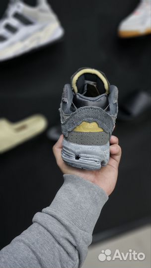 Кроссовки New Balance 2002r