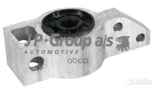 Сайлентблок рычага подвески 1117900770 1117900770