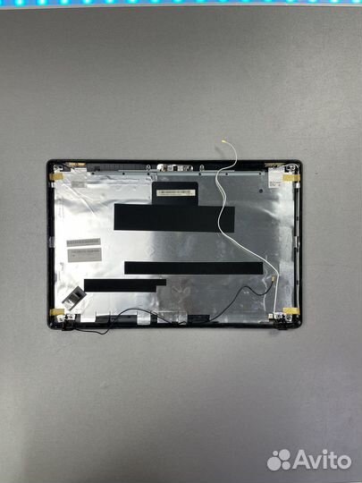 Верхняя крышка (матрицы) Lenovo Z565 Z560