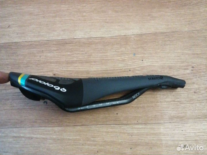Седло для велосипеда карбон