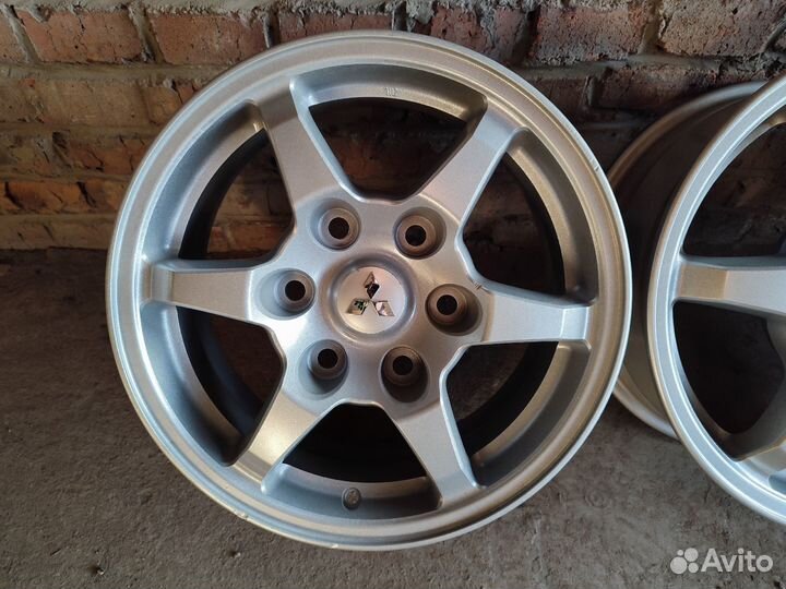 Оригинальные диски Mitsubishi R16 6х139.7