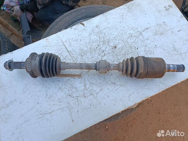 Привод левый Мазда 6 2.0 л. 2005 г