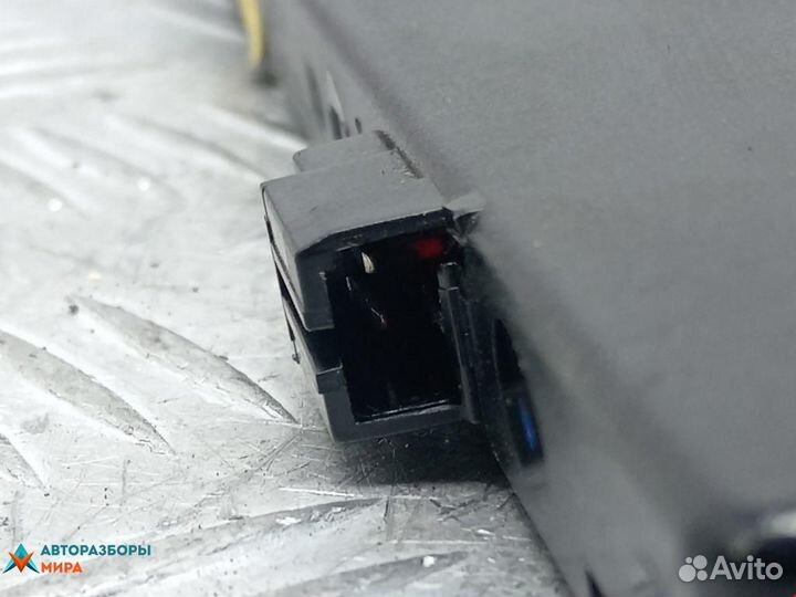 Стоп-сигнал Volkswagen Passat CC 2009