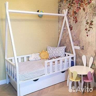 Детская кровать из массива дерева