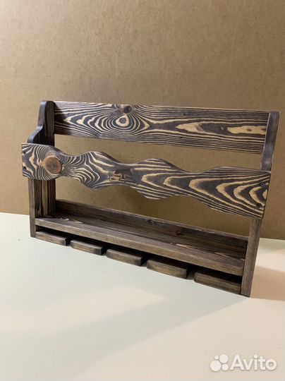 Деревянная полка для бутылок