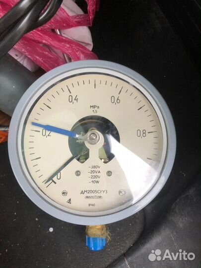 Манометр электроконтактный