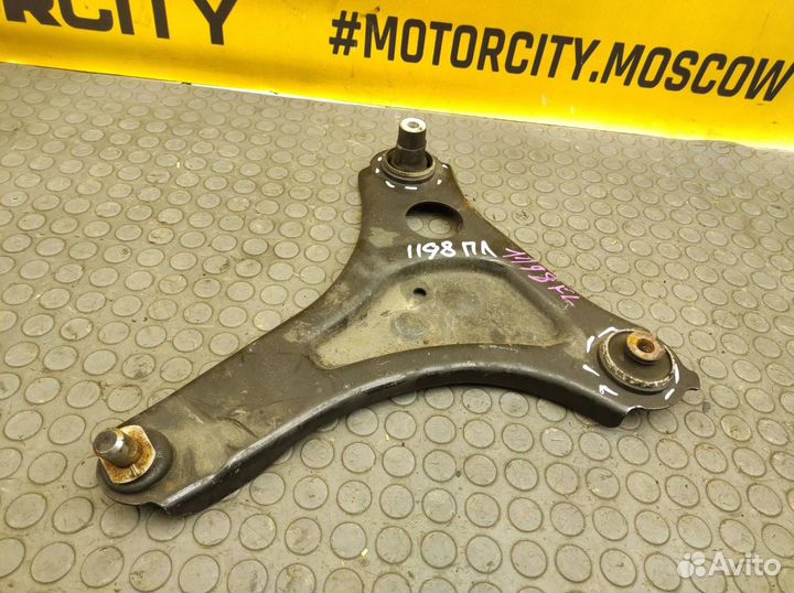 Рычаг передний левый Smart Forfour 453 M281.920