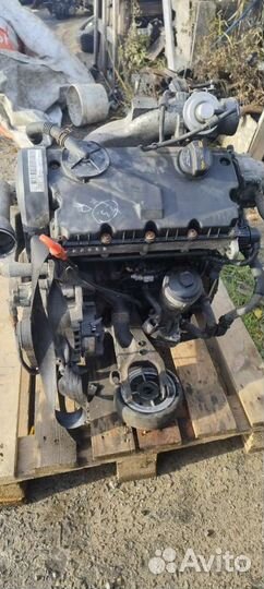 Двигатель Volkswagen Caravelle T5 AXC, AXB