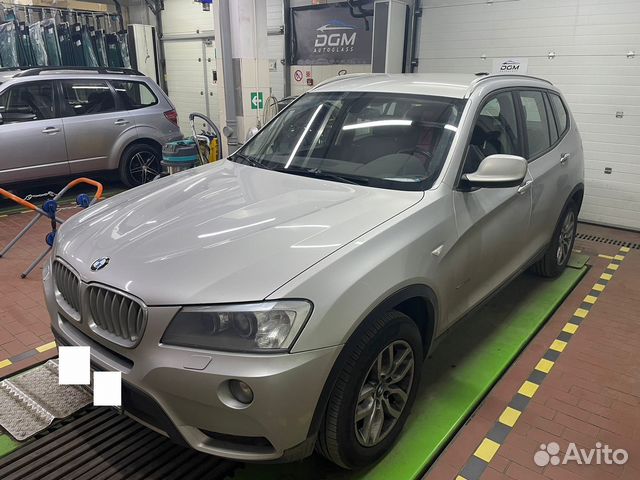 Лобовое стекло BMW X3 F25