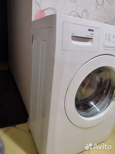 Стиральная машина на запчасти zanussi