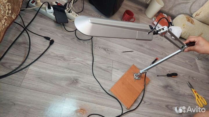 Лампа настольная