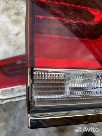Фонарь задний внутренние land cruiser 200