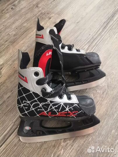 Коньки хоккейные детские 32 размер