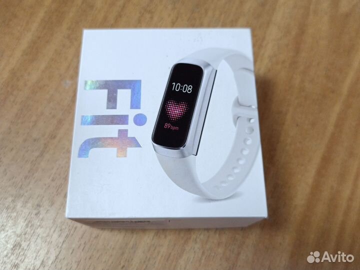 Фитнес браслет samsung galaxy fit