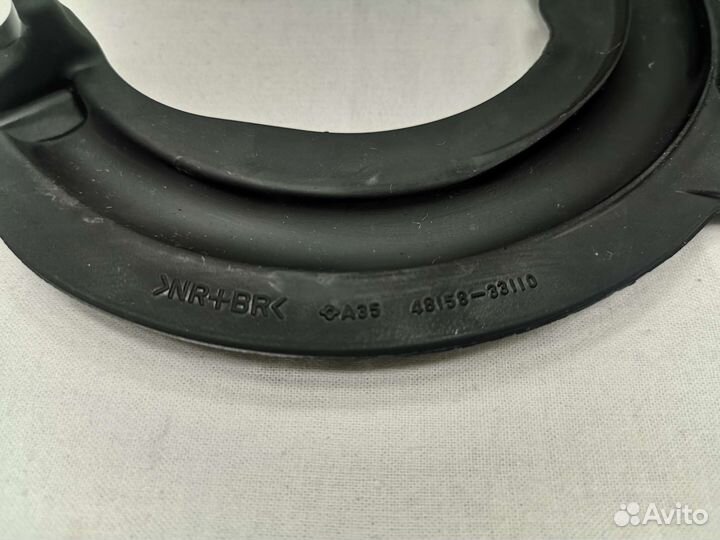 4815833110 Проставка пружиныToyota Camry V70 75