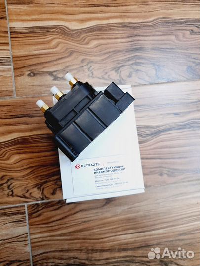 Блок клапанов Mercedes-Benz GL-class X166