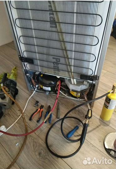 Ремонт холодильников