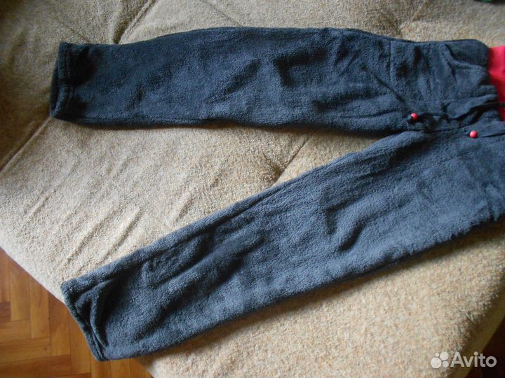 Продам утеплённый спортивный костюм