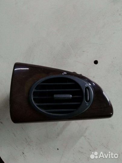 Дефлектор правый передний Rover 75