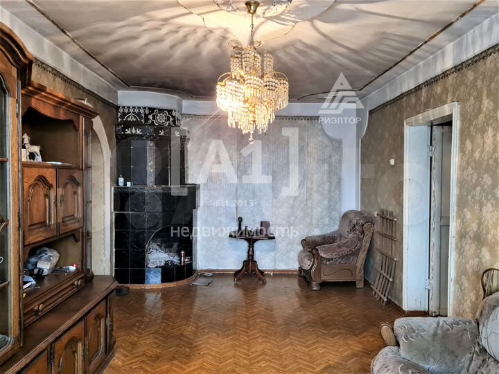 Дом 296 м² на участке 18,4 сот.