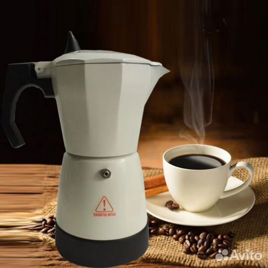 Кофеварка электрическая гейзерная новая в коробке