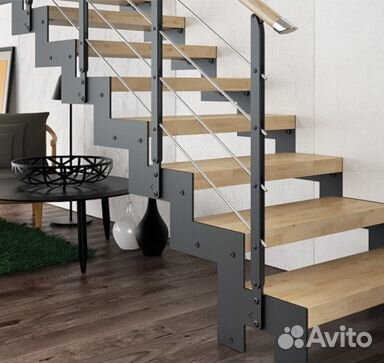 Лестница на металлическом каркасе
